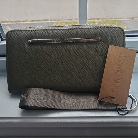 (New) Steve Madden clutch wallet - Picture 3 of 8